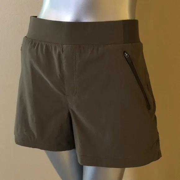 EDDIE BAUER | First Ascent Pull-On Hiking Shorts