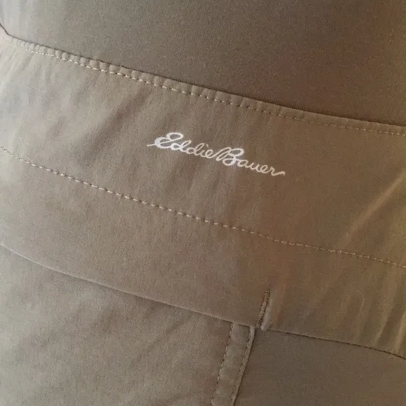 EDDIE BAUER | First Ascent Pull-On Hiking Shorts