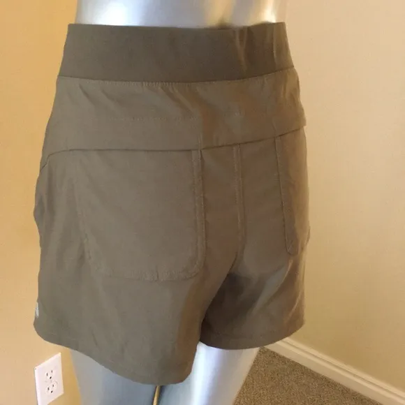 EDDIE BAUER | First Ascent Pull-On Hiking Shorts