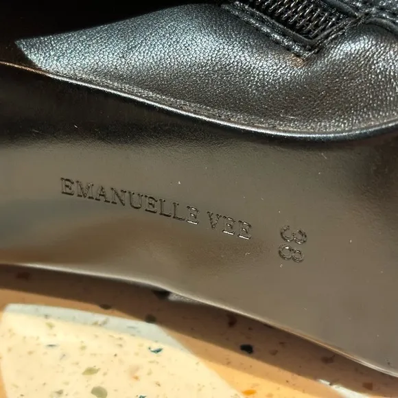 Emanuelle Vee Soft‎ Leather Ankle Boots