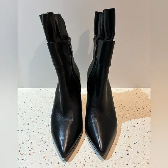 Emanuelle Vee Soft‎ Leather Ankle Boots