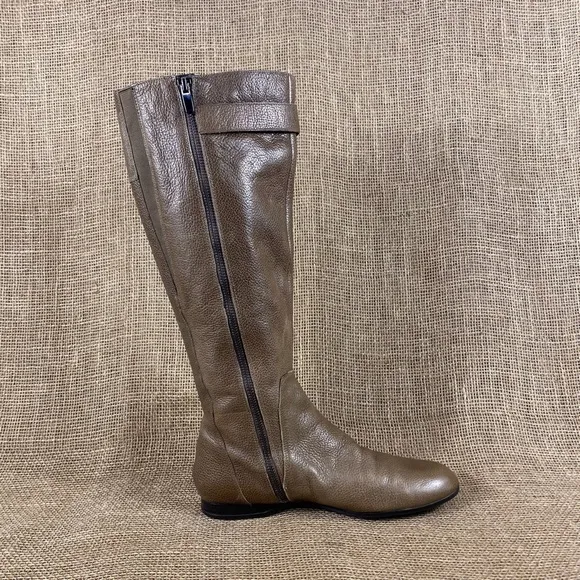 Enzo Angiolini boots tall riding flat leather zipper insulated women’s size 7.5