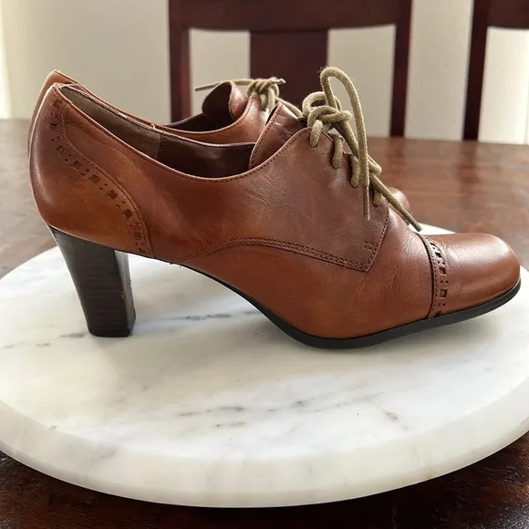 ETIENNE AIGER Women's Nada Heeled Booties Leather Lace Up Brown 8M
