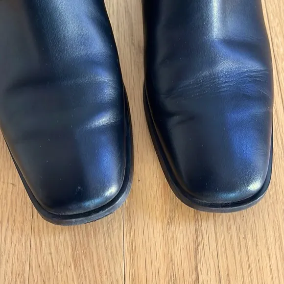 Everlane Italian leather Chelsea Boots US 7