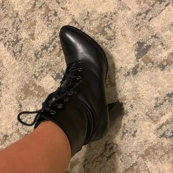 Fabianelli Leather Heel lace up boots
