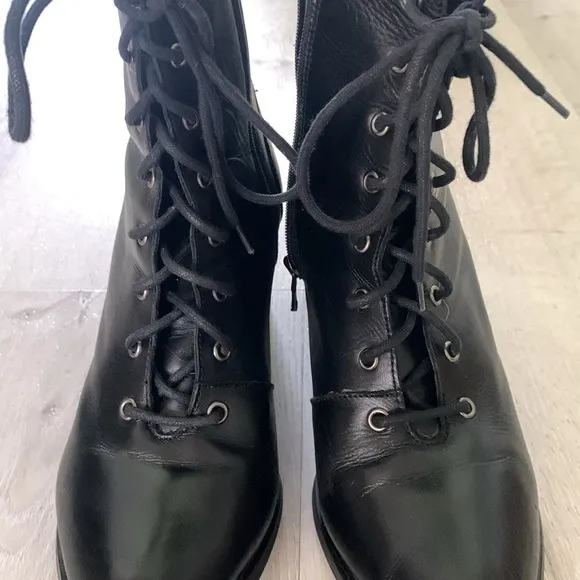 Fabianelli Leather Heel lace up boots