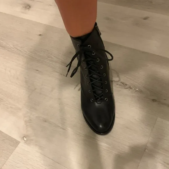Fabianelli Leather Heel lace up boots