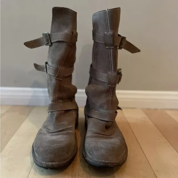 FIORENTINI   BAKER Taupe Brown Suede Eternity Womens Boots Size 39 / Retail $740