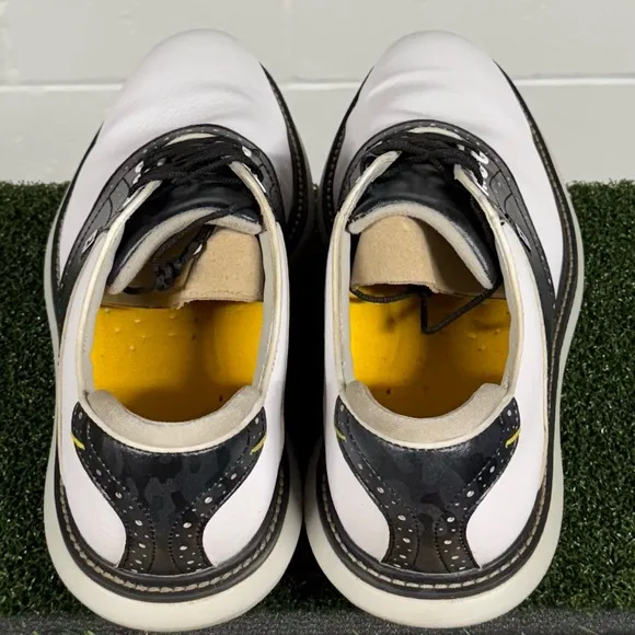 FootJoy Traditions Golf Shoes