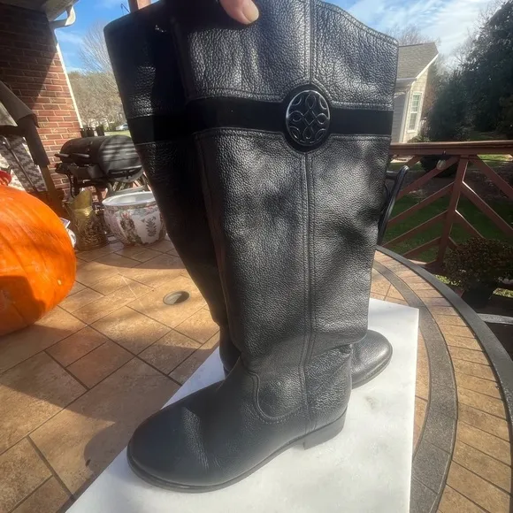 Franco Fortini Womens Size 8,5 w Black Leather Boot Knee High Metal logo