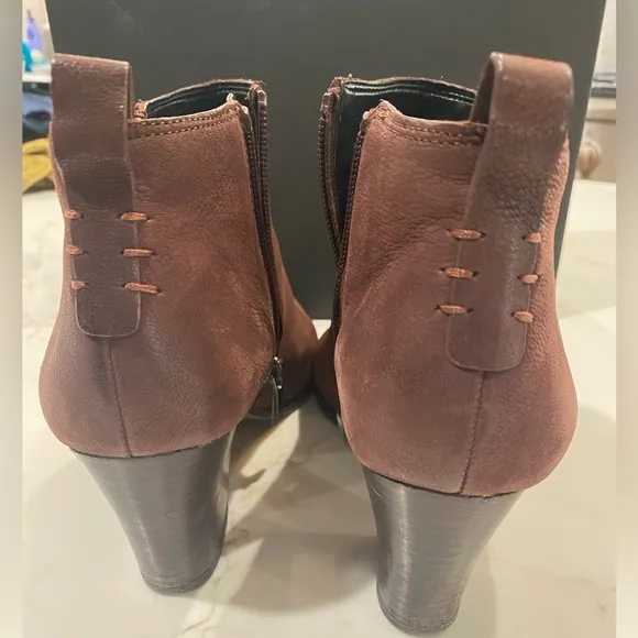 Franco Sarto Women's Maroon Cordovan Red Suede Leather Boots Booties Size 7.5