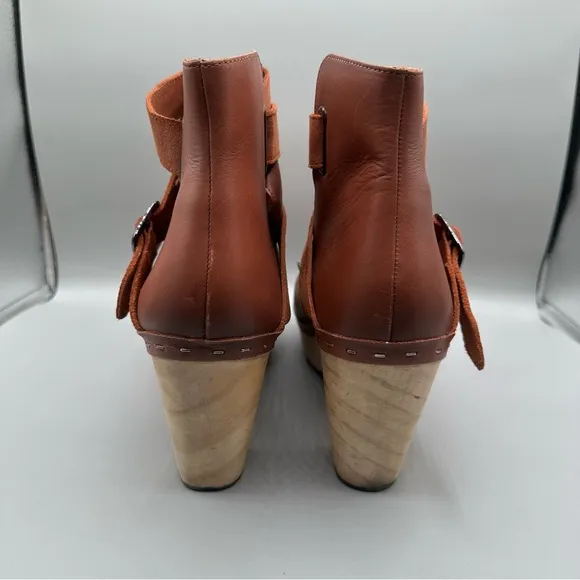 Free People Brown Bungalow Wooden Clog Strappy Boots Booties Women’s Size 41/10