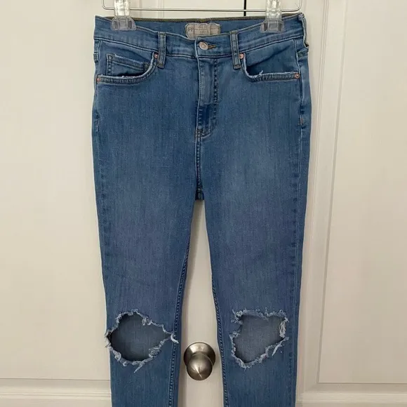 Free People Skinny High Rise Distressed Busted Knee Jeans Size 28