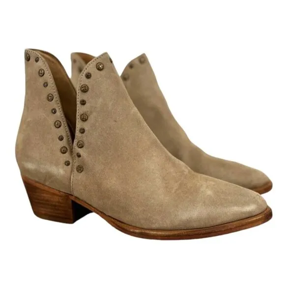 Free People Studded Charm Double V Ankle Boots  Camel Suede Size 6.5