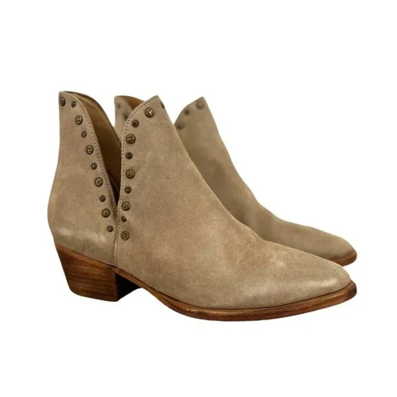 Free People Studded Charm Double V Ankle Boots  Camel Suede Size 6.5