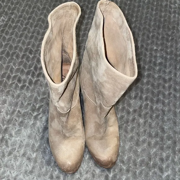 Free People Vero Cuoio Dakota Heel Boots.  Size 37.  Made in Italy.