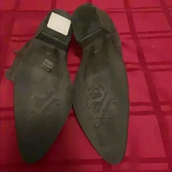 Free People women’s ankle suede boots.