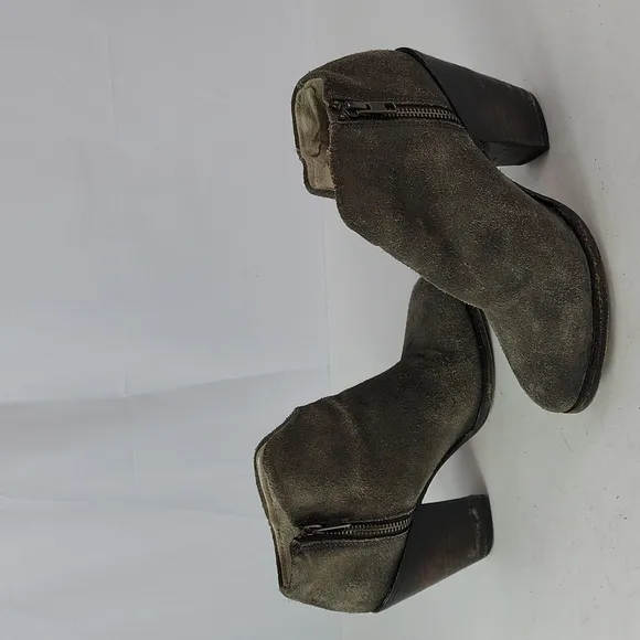 Freebird By Steven Detroit Suede Leather Women's Ankle Boots