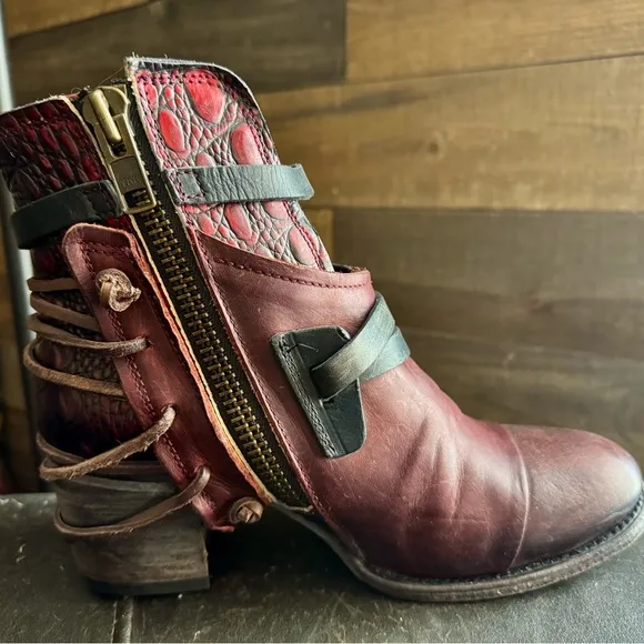 Freebird by Steven wine Crue size 10