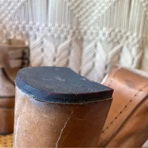 Freebird by Steven “Zombi” Distressed Zipper Boots