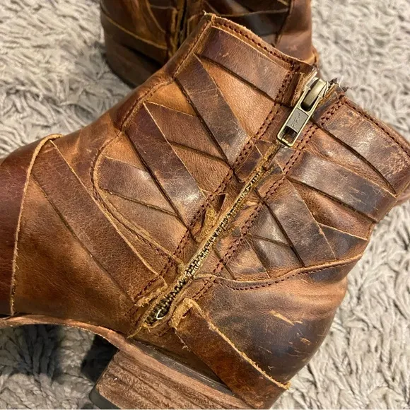 Freebird Sammi Strappy Distressed Leather Boots Size 7