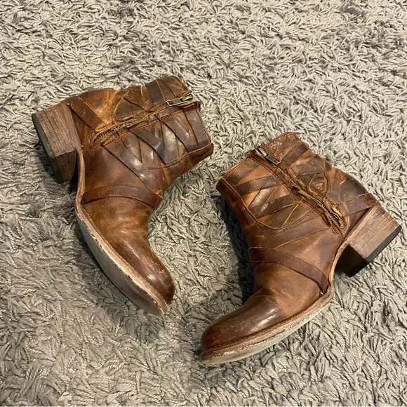 Freebird Sammi Strappy Distressed Leather Boots Size 7
