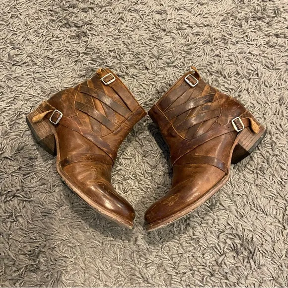 Freebird Sammi Strappy Distressed Leather Boots Size 7