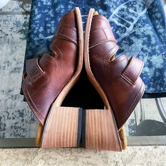 Freebird Shoes Caprice Leather Strappy Open-Toe Block-Heel Slide Cognac 8 GUC