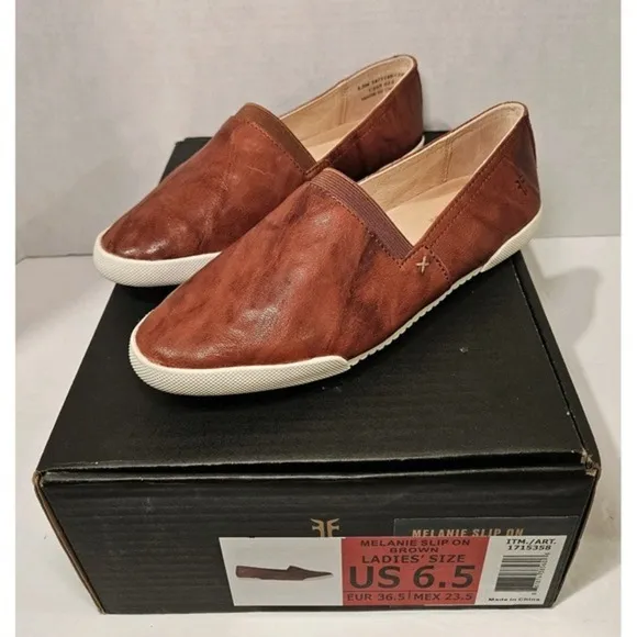 FRYE &quot;Melanie&quot; Women's  Leather Slip-On / Size 6.5 /‎ Color Brown / New