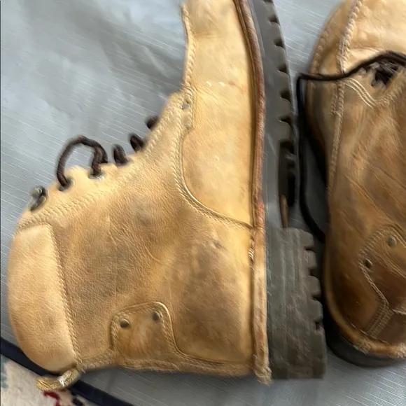 Frye Men's Tan Leather Boots