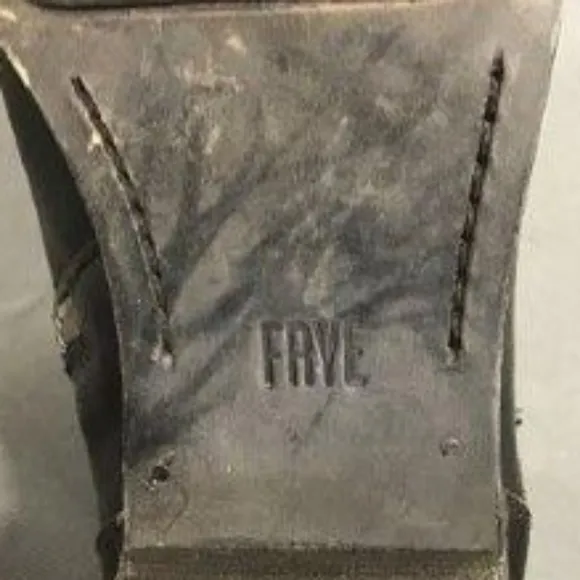 Frye Molly D Ring Black Leather Almond Toe Side Zip Ankle Moto Boots Women 9.5M