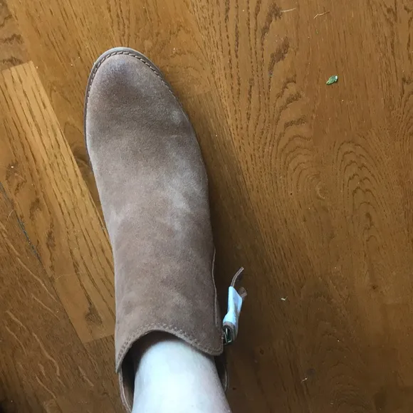 Frye suede boots!!! FIRM