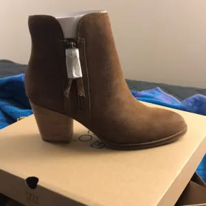 Frye suede boots!!! FIRM