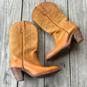 Frye Women’s Cowboy Boots Size 8 – Vintage Tan Leather Western Boots