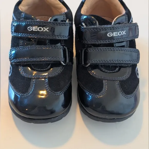 Geox Kaytan Sneakers Blue leather and suede U.S Size 6.5 EU size 22