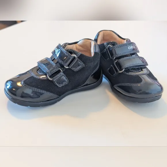 Geox Kaytan Sneakers Blue leather and suede U.S Size 6.5 EU size 22