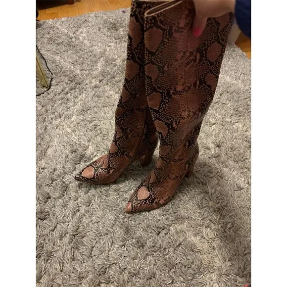 Gianni Bini Women's Snake Print Block Heel Knee High Boots Sz 7.5, Pink &amp; Black