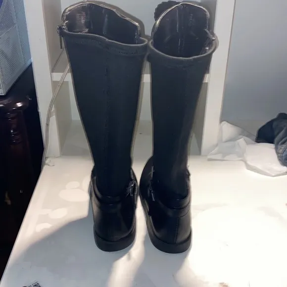 Girls black leather Michael Kors Cypress boots size 2