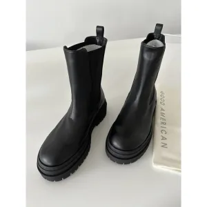Good American Black Leather Chelsea Boot Womens SIZE 9.5 NEW