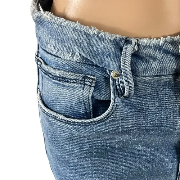 Good American Raw Hem Straight Jeans Size 8/29 Style GCSNF602T BLUE858