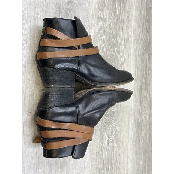 H BY HUDSON Madewell Horrigan Women’s Boots Buckle Belted Ankle   9.5