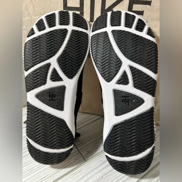 Hike footwear Theora Ergonomic Nonslip Barefoot Shoes sneaker unisex black EU 38