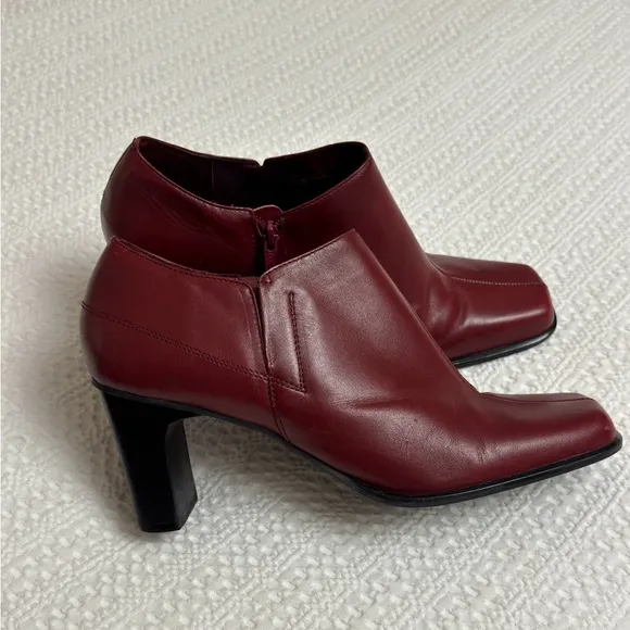 Hillard &amp; Hanson Burgundy Red Leather Ankle Boots Size 8.5 Retro Streetwear Boho