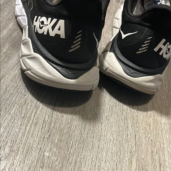 Hoka One One Arahi 5 Black and White Athletic Shoes
