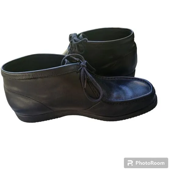 Hush Puppies Men's Bridgeport Black Leather  Chukka Boots. Size 12.