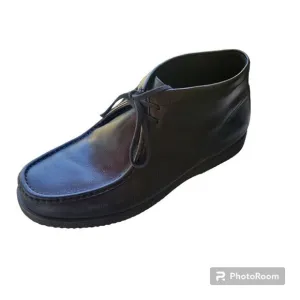 Hush Puppies Men's Bridgeport Black Leather  Chukka Boots. Size 12.
