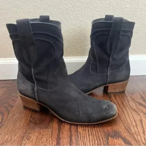 I.N.K. Made in Italy Black Leather Pull On Chelsea Booties Boots 39 Sz US 8-9