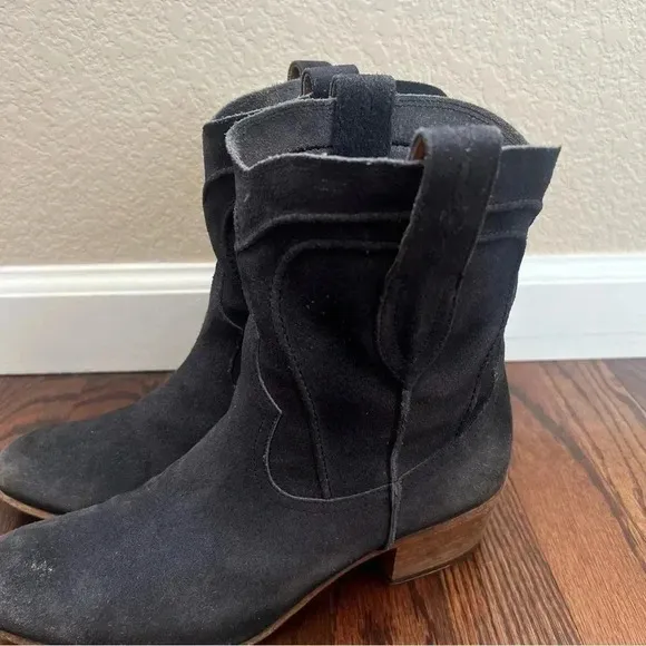 I.N.K. Made in Italy Black Leather Pull On Chelsea Booties Boots 39 Sz US 8-9