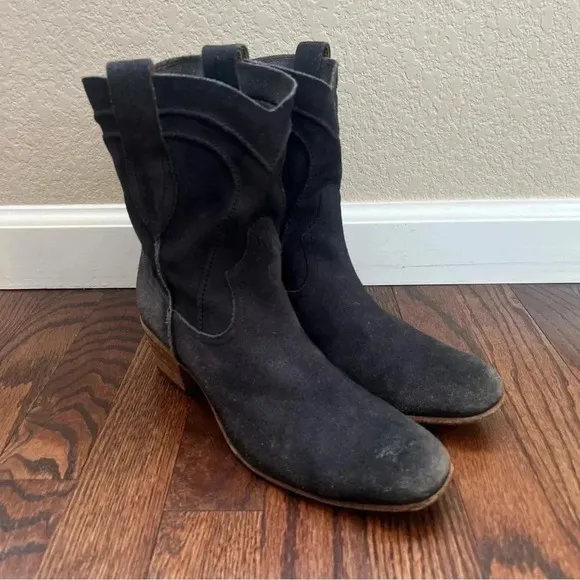 I.N.K. Made in Italy Black Leather Pull On Chelsea Booties Boots 39 Sz US 8-9