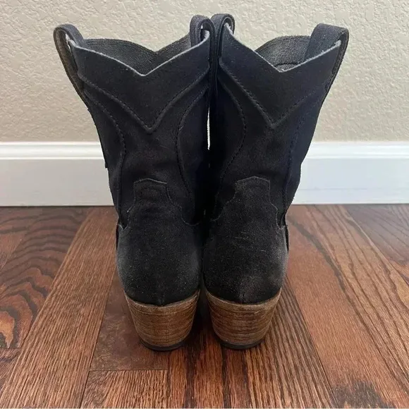 I.N.K. Made in Italy Black Leather Pull On Chelsea Booties Boots 39 Sz US 8-9